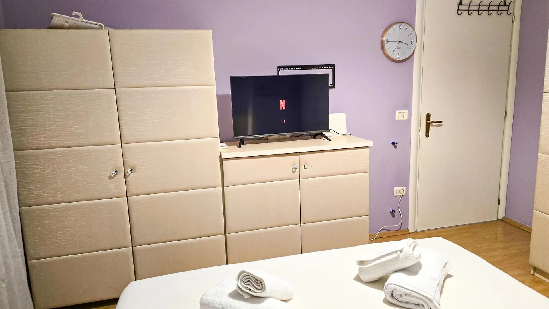 Blloku 2Br Apartment Tiran