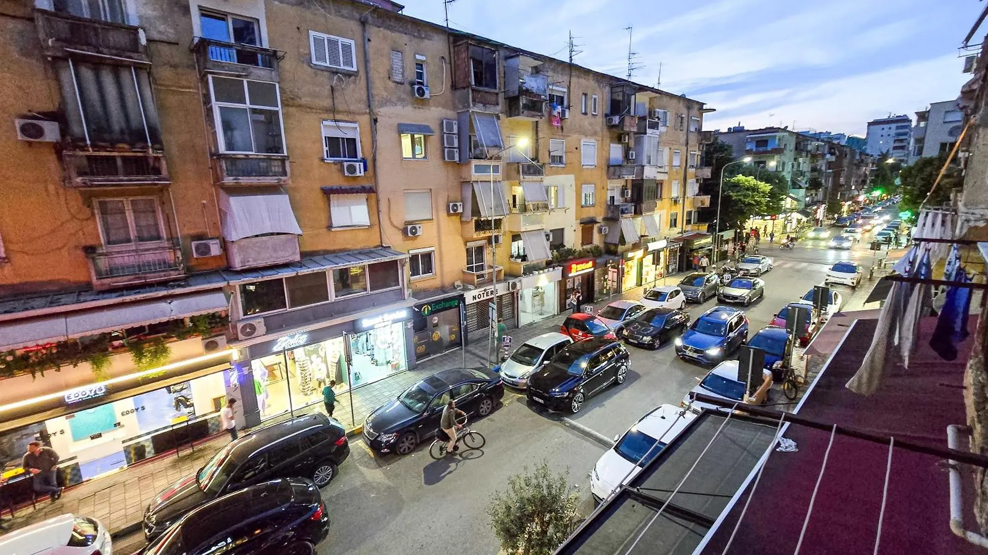 Blloku 2Br Apartment Tiran